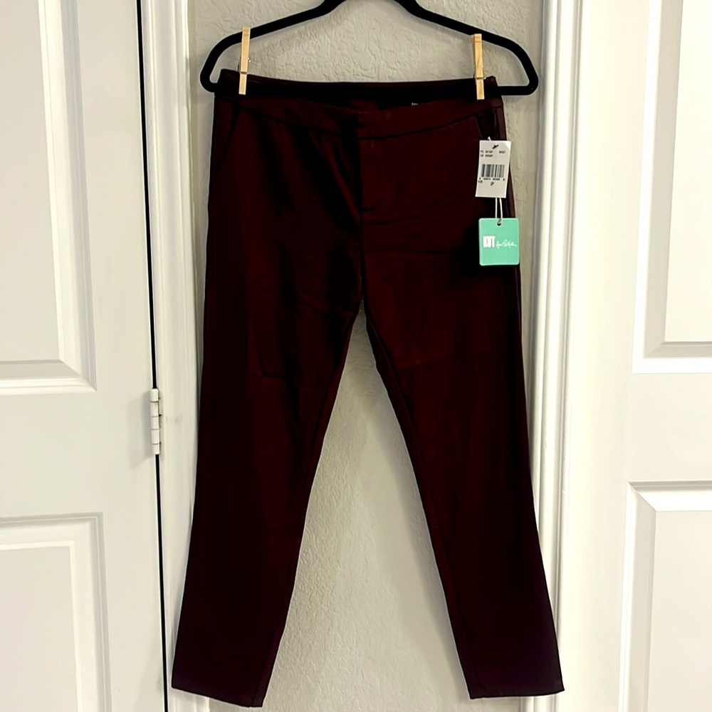 Burgundy skinny pant, 2 petite